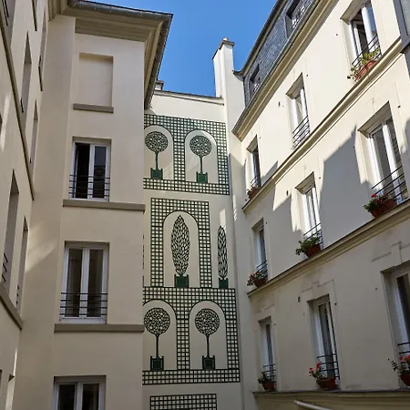 Grand Coeur Latin Hotel 4*
