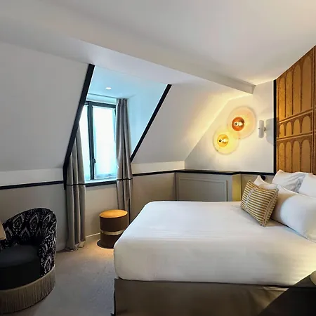 Hotel Grand Coeur Latin Parigi